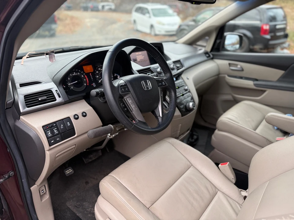 2012 Honda Odyssey - Image 10 of 21