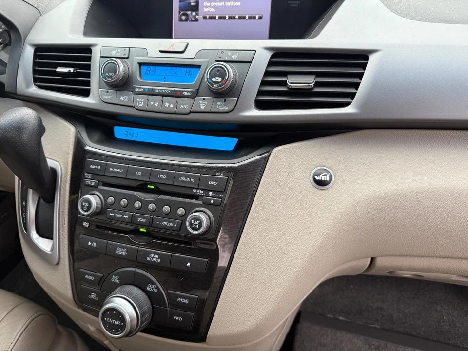 2012 Honda Odyssey - Image 14 of 21
