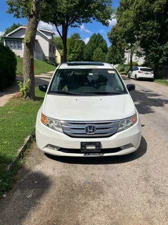 2012 Honda Odyssey - Image 2 of 18
