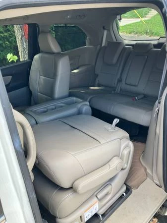 2012 Honda Odyssey - Image 9 of 18