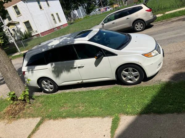 2012 Honda Odyssey - Image 4 of 18
