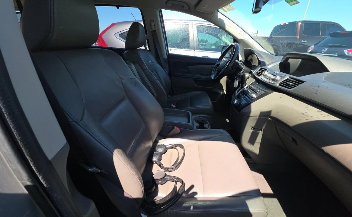 2012 Honda Odyssey - Image 8 of 14