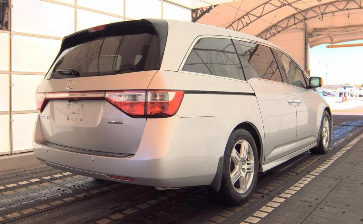 2012 Honda Odyssey - Image 4 of 14