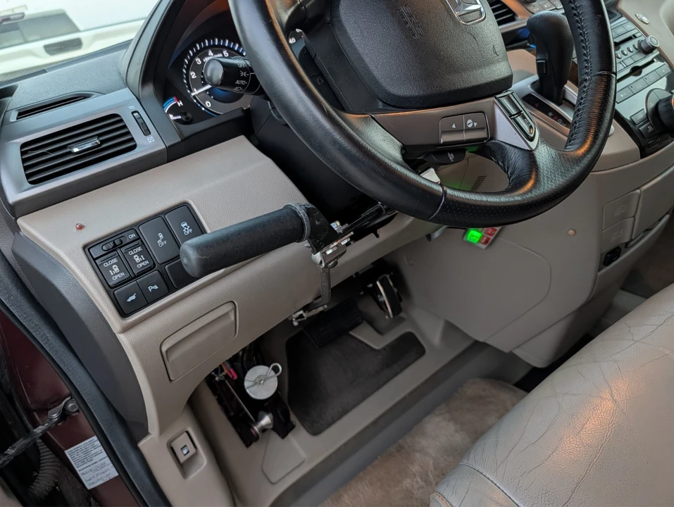 2012 Honda Odyssey - Image 6 of 13