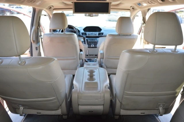 2012 Honda Odyssey - Image 10 of 21