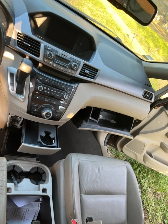 2012 Honda Odyssey - Image 8 of 21