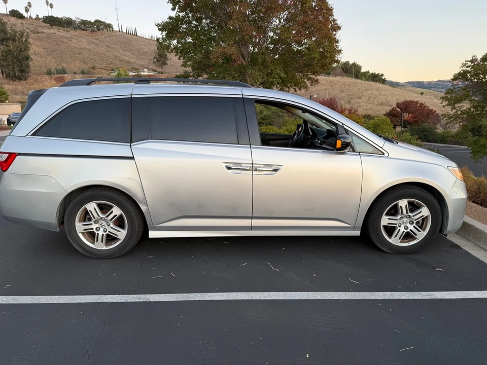 2012 Honda Odyssey - Image 16 of 20
