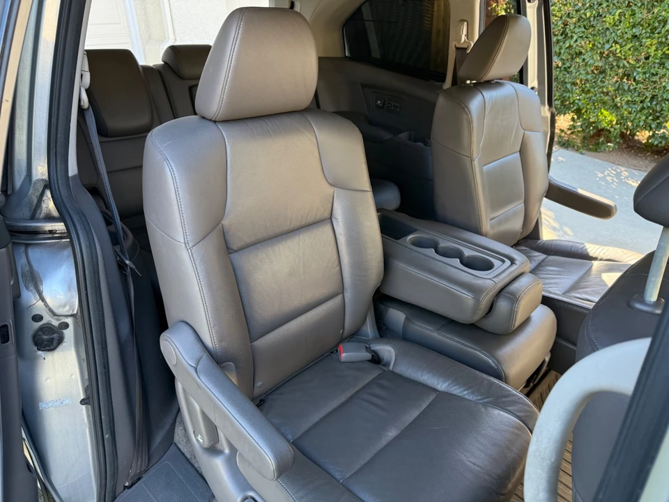 2012 Honda Odyssey - Image 15 of 20