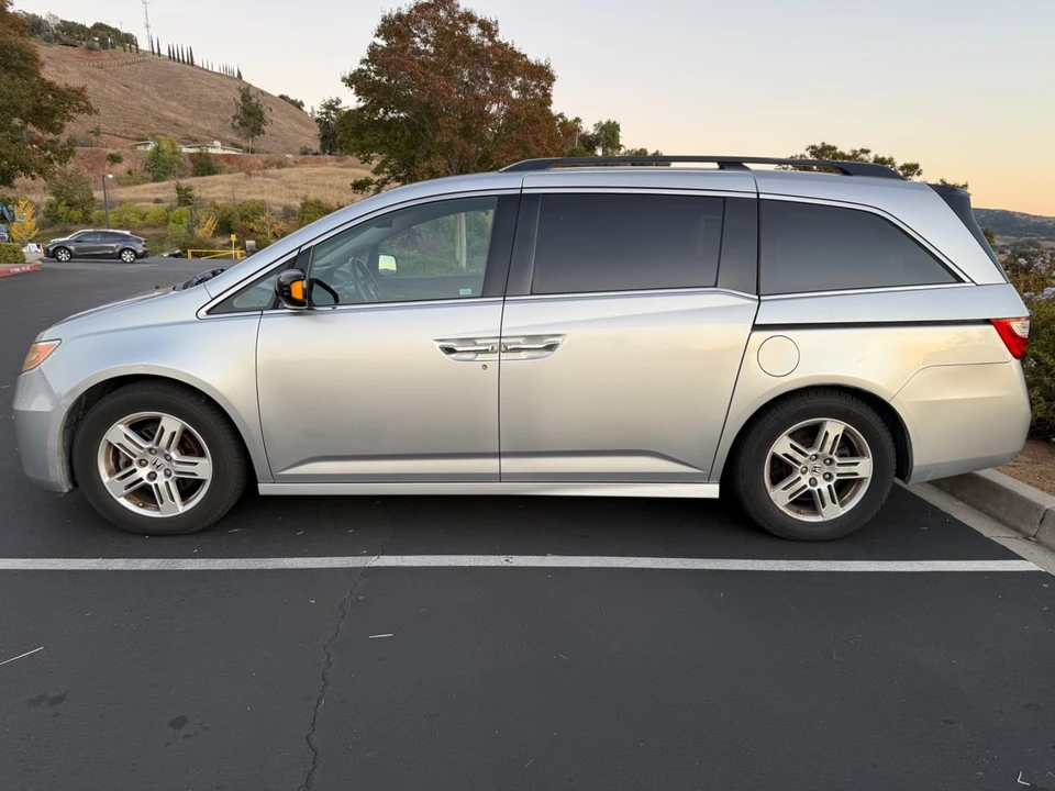2012 Honda Odyssey - Image 10 of 20