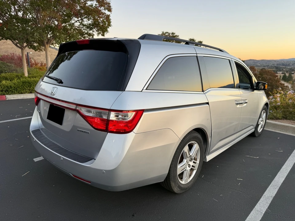 2012 Honda Odyssey - Image 5 of 20