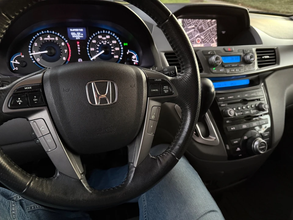 2012 Honda Odyssey - Image 17 of 20