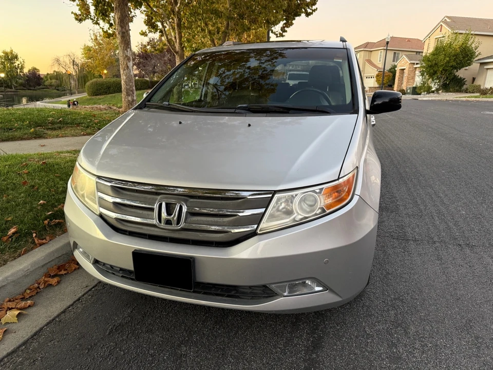 2012 Honda Odyssey - Image 8 of 20