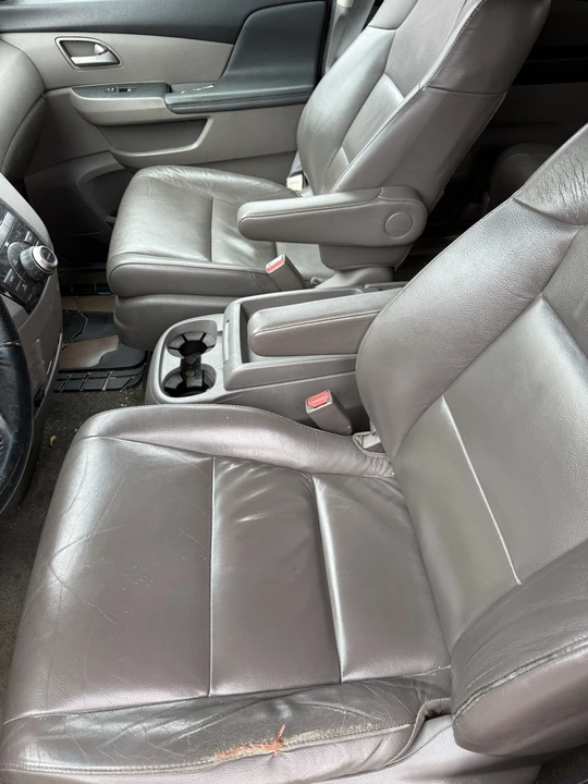 2012 Honda Odyssey - Image 16 of 18