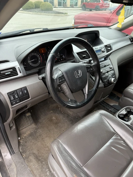 2012 Honda Odyssey - Image 11 of 18