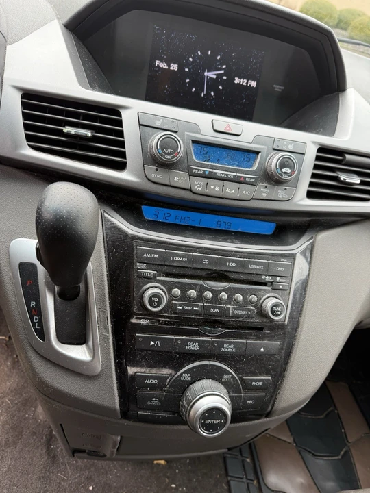 2012 Honda Odyssey - Image 14 of 18