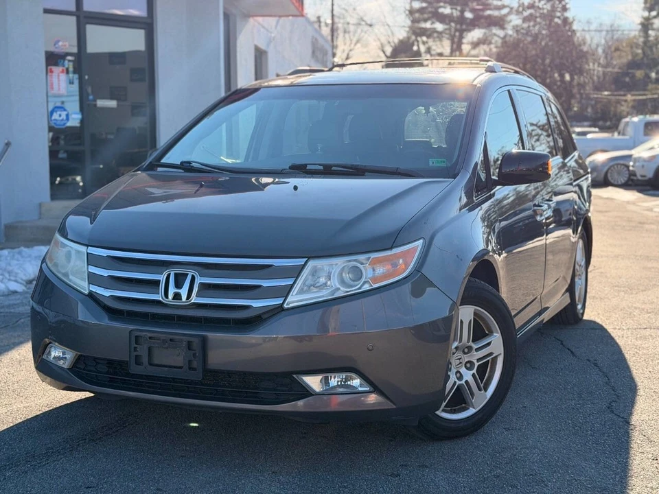 2012 Honda Odyssey - Image 2 of 20