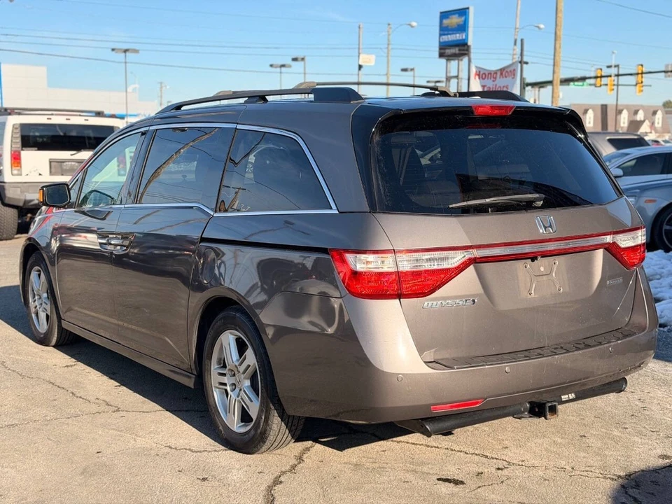 2012 Honda Odyssey - Image 13 of 20