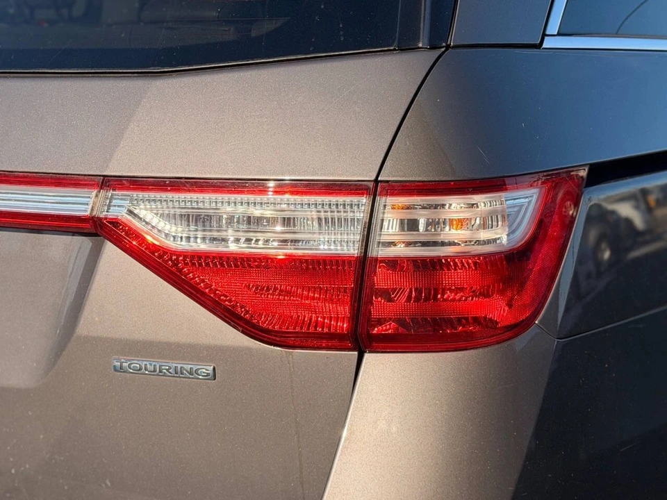 2012 Honda Odyssey - Image 11 of 20