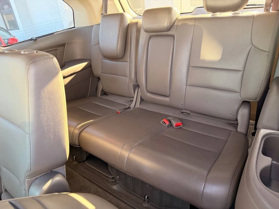 2012 Honda Odyssey - Image 17 of 20