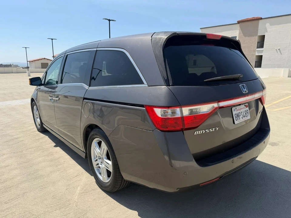 2012 Honda Odyssey - Image 3 of 21