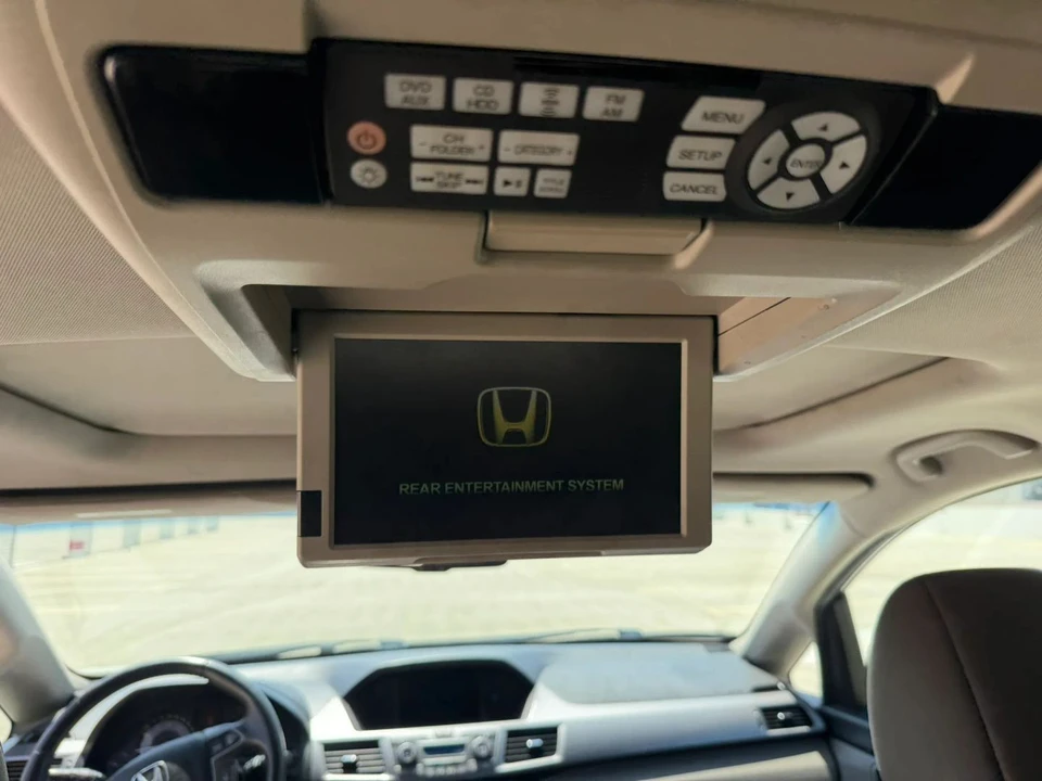 2012 Honda Odyssey - Image 18 of 21