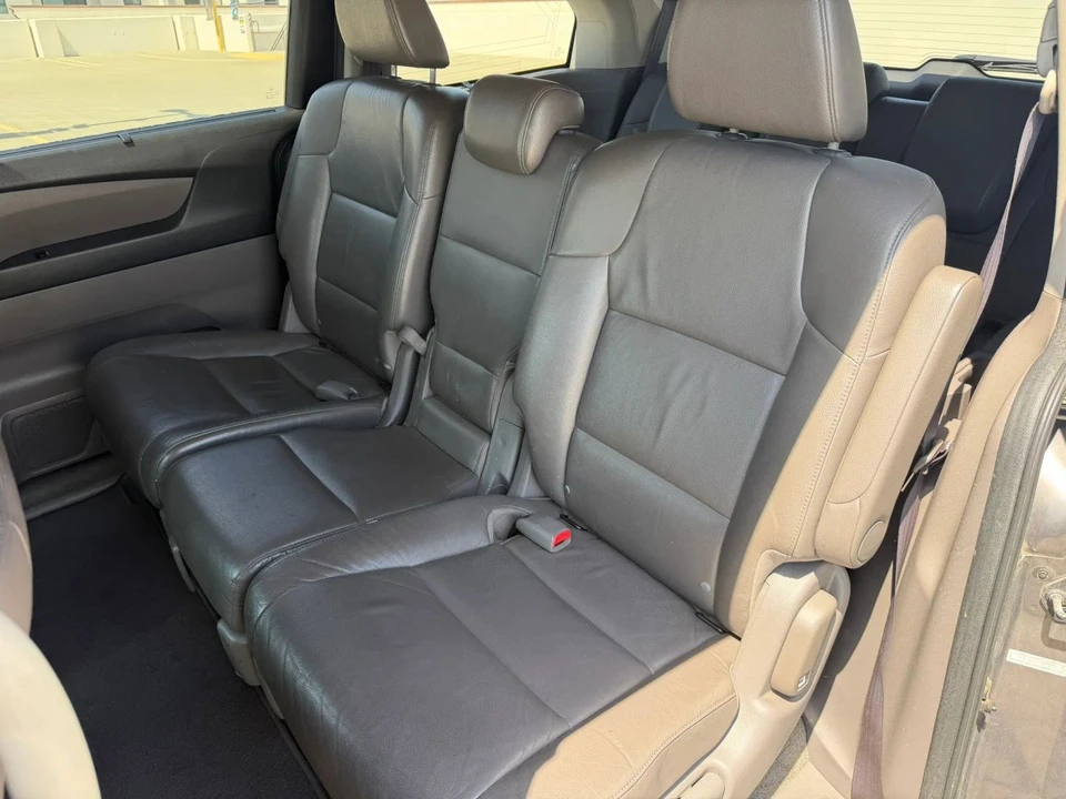 2012 Honda Odyssey - Image 16 of 21