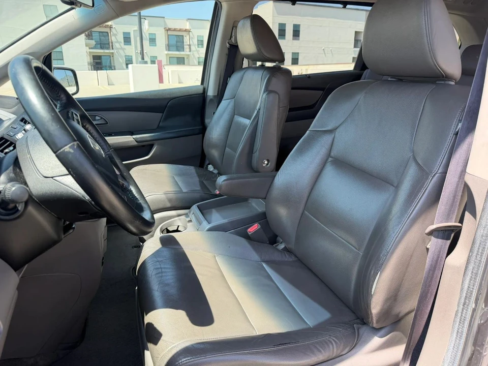 2012 Honda Odyssey - Image 15 of 21