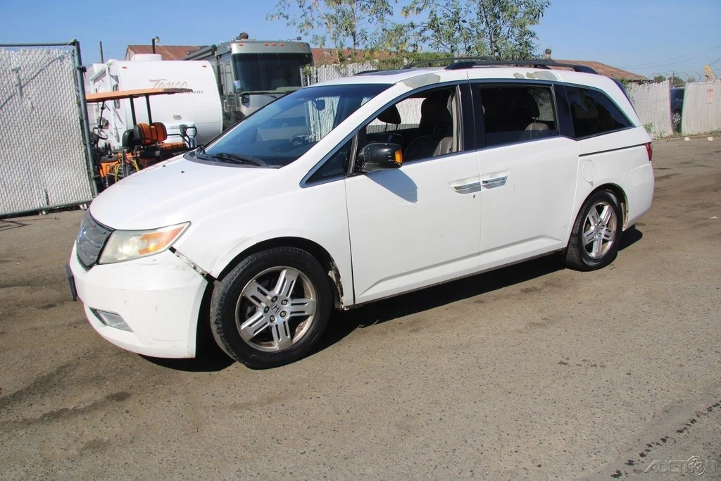 2012 Honda Odyssey - Image 3 of 21