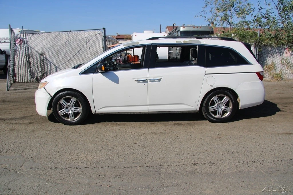 2012 Honda Odyssey - Image 5 of 21