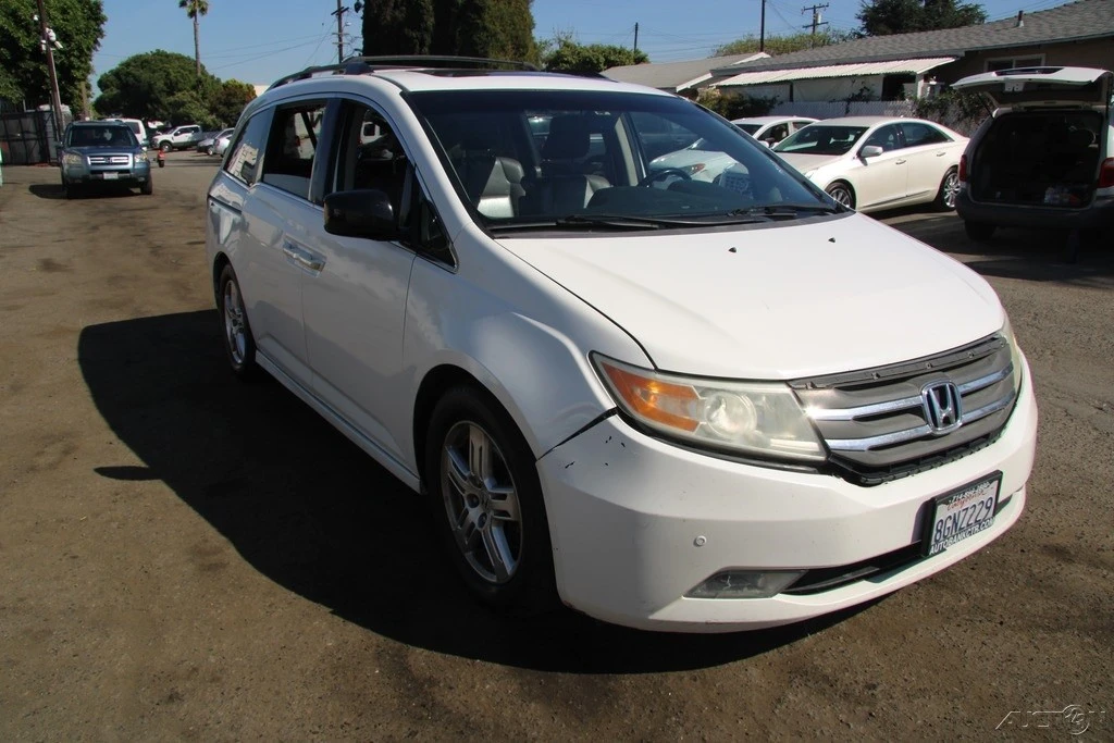 2012 Honda Odyssey - Image 11 of 21