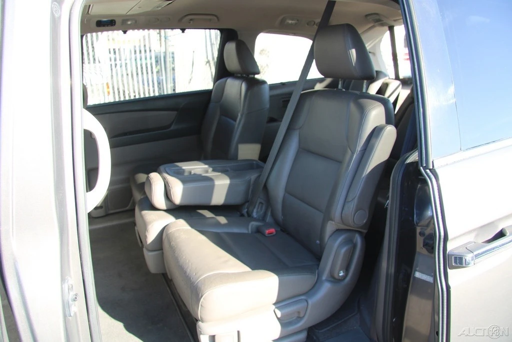 2012 Honda Odyssey - Image 19 of 21