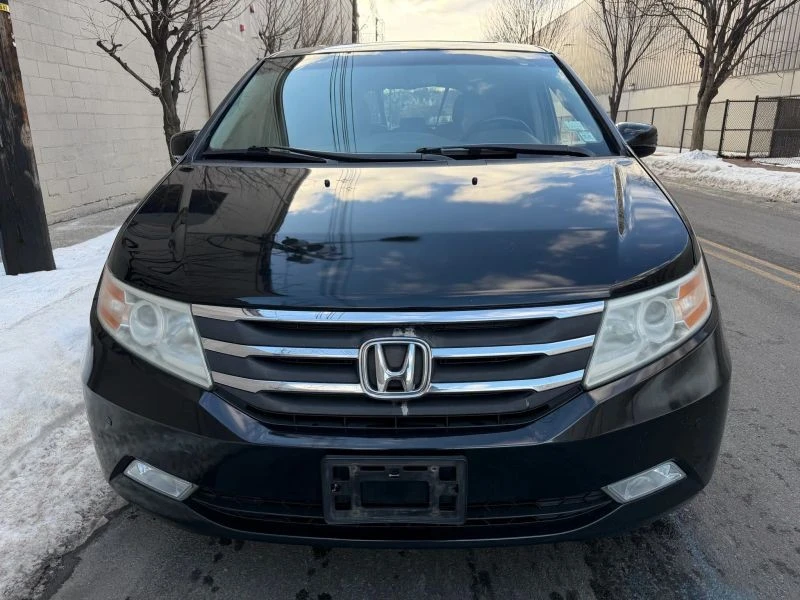 2012 Honda Odyssey - Image 2 of 12