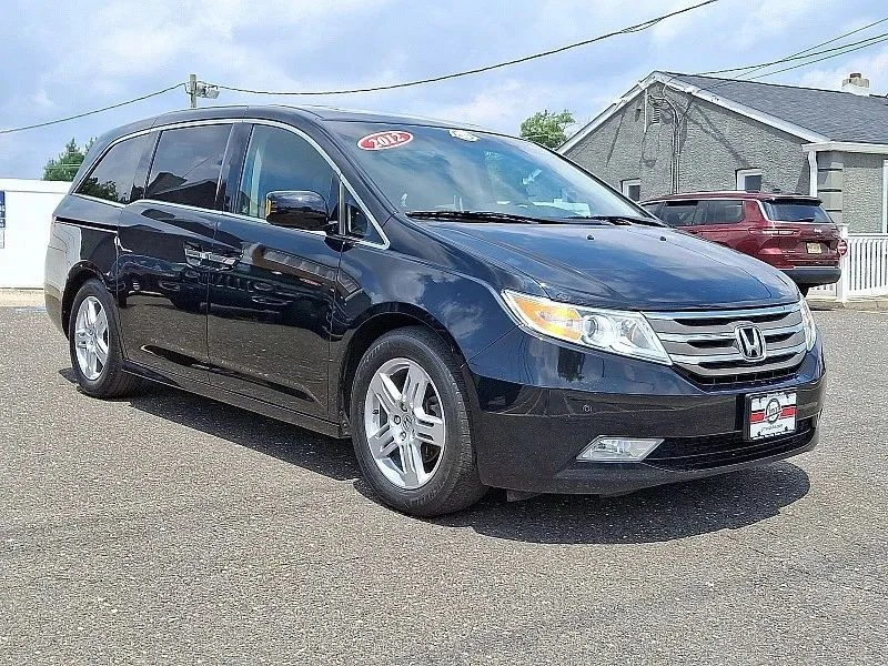 2012 Honda Odyssey - Image 2 of 12