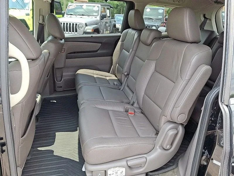 2012 Honda Odyssey - Image 11 of 12