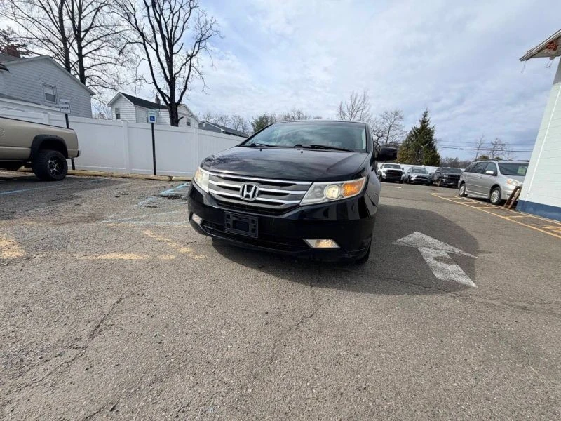 2012 Honda Odyssey - Image 2 of 12