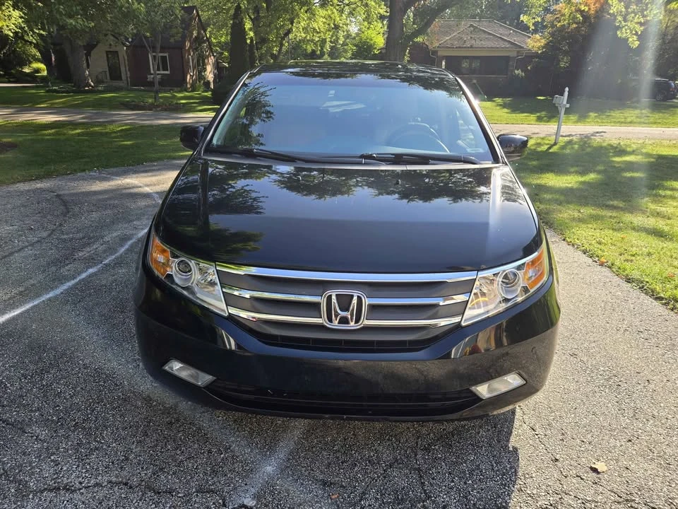 2012 Honda Odyssey - Image 2 of 20