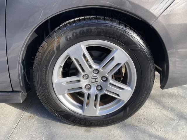2012 Honda Odyssey - Image 17 of 21