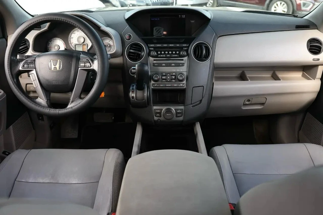 2012 Honda Pilot 2nd Gen - Image 2 of 12