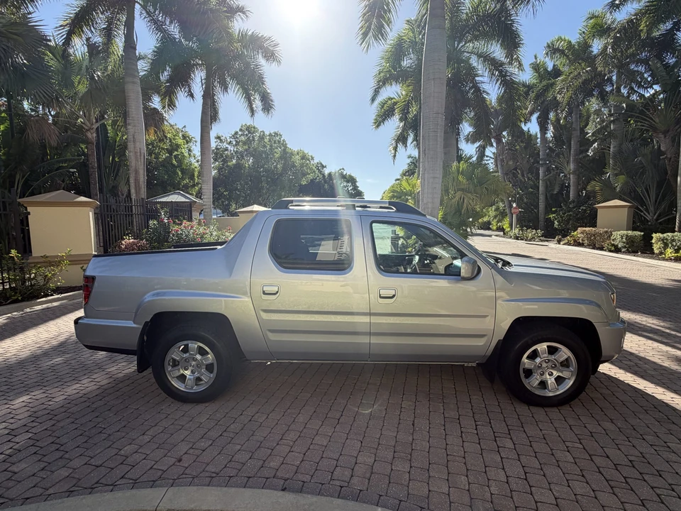 2012 Honda Ridgeline 1st Gen - Image 5 of 31