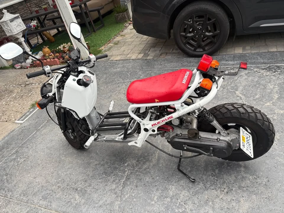 2012 Honda Motorcycles - Image 3 of 4