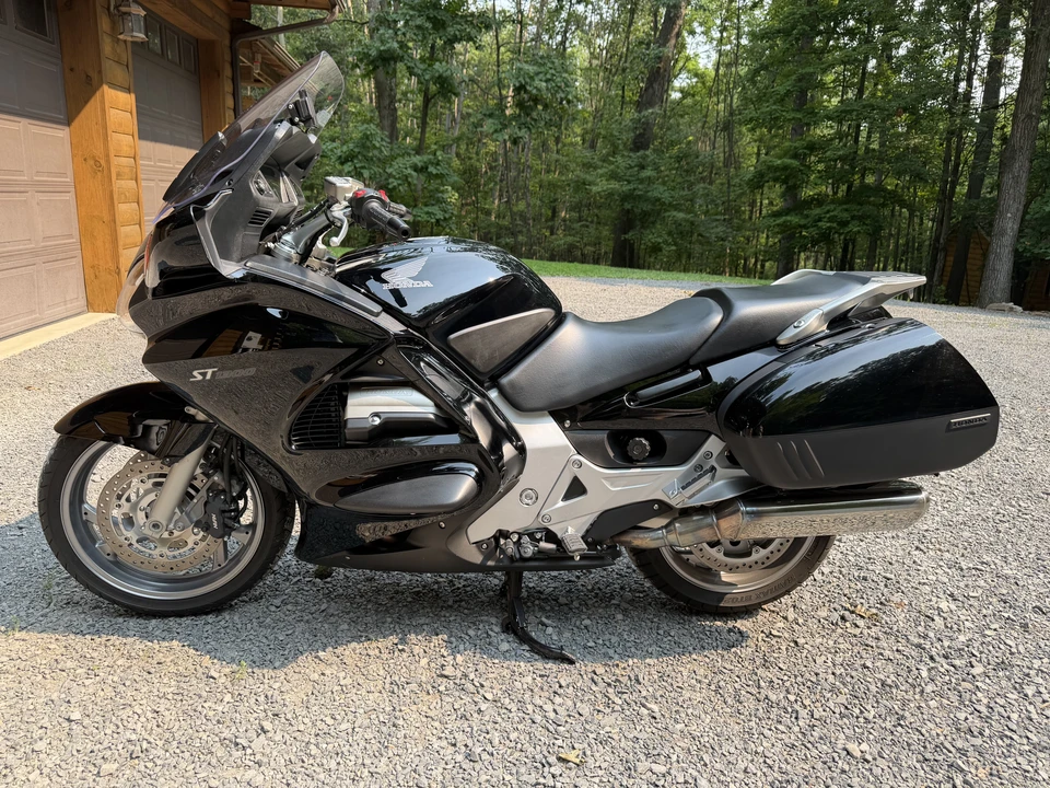 2012 Honda Motorcycles - Image 3 of 7