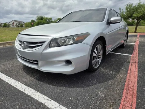 2012 Honda Accord 8th Gen - Image 2 of 16