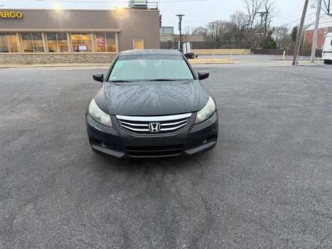 2012 Honda Accord 8th Gen - Image 2 of 12