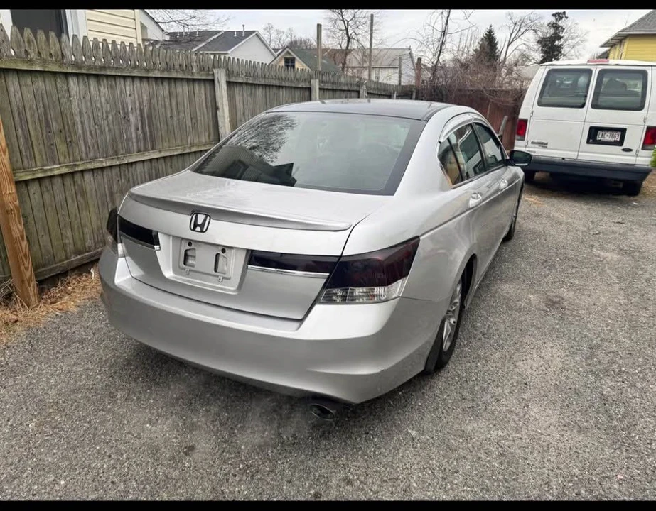 2012 Honda Accord 8th Gen - Image 5 of 9