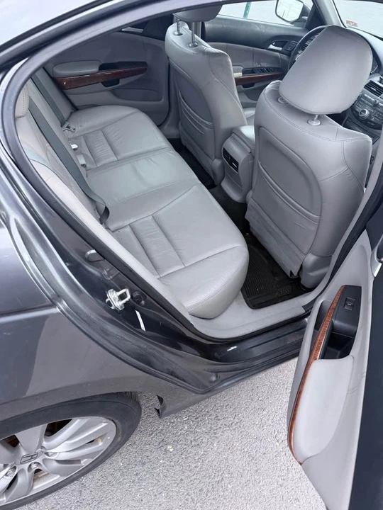 2012 Honda Accord 8th Gen - Image 5 of 14