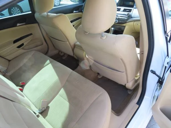 2012 Honda Accord 8th Gen - Image 5 of 8