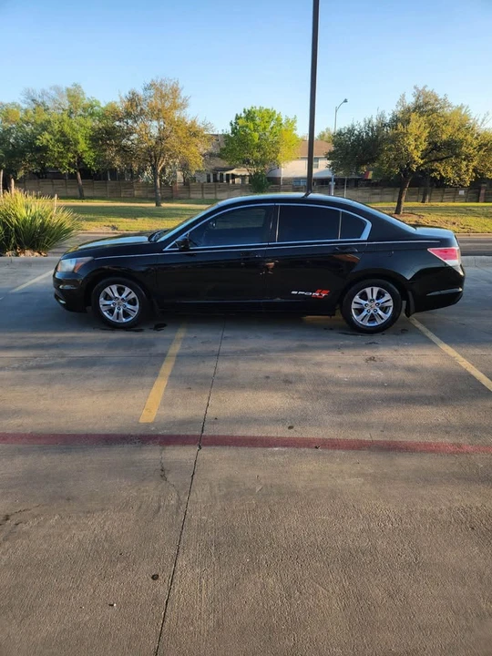 2012 Honda Accord 8th Gen - Image 3 of 9