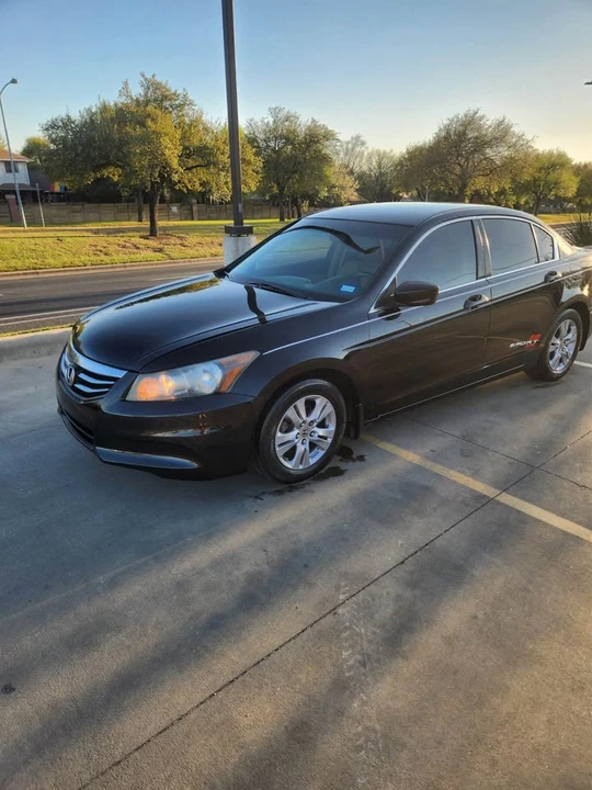 2012 Honda Accord 8th Gen - Image 4 of 9