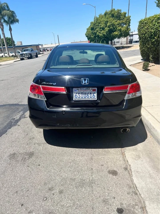 2012 Honda Accord 8th Gen - Image 2 of 8