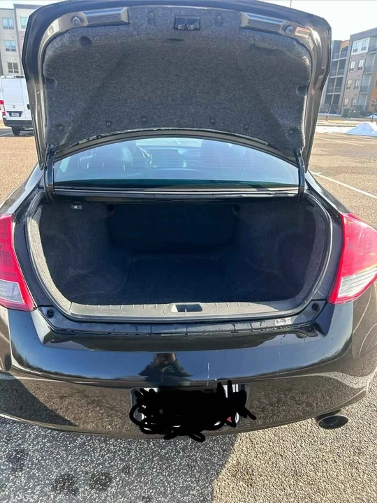 2012 Honda Accord 8th Gen - Image 2 of 13